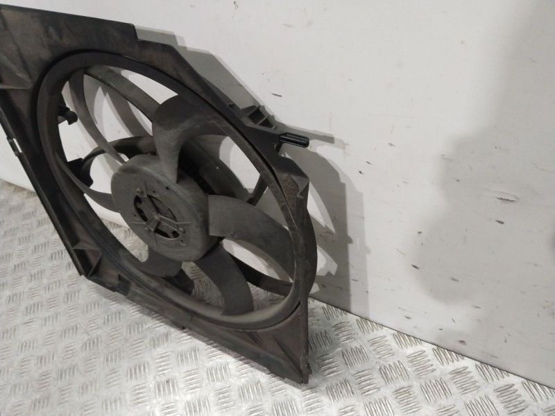 Recambio de electroventilador para bmw x3 (e83) 2.0 d referencia OEM IAM 17113452509 67326925702 
