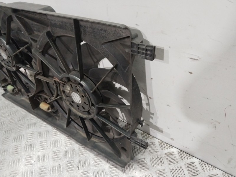 Recambio de electroventilador para chevrolet orlando (j309) 2.0 d referencia OEM IAM 13335184  