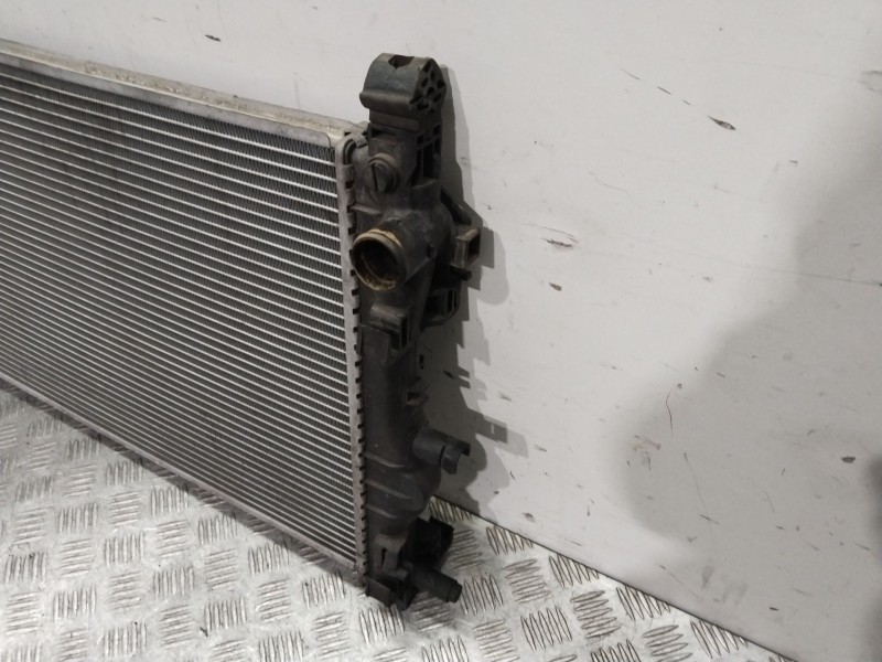 Recambio de radiador agua para chevrolet orlando (j309) 2.0 d referencia OEM IAM 39074663 63072201E 