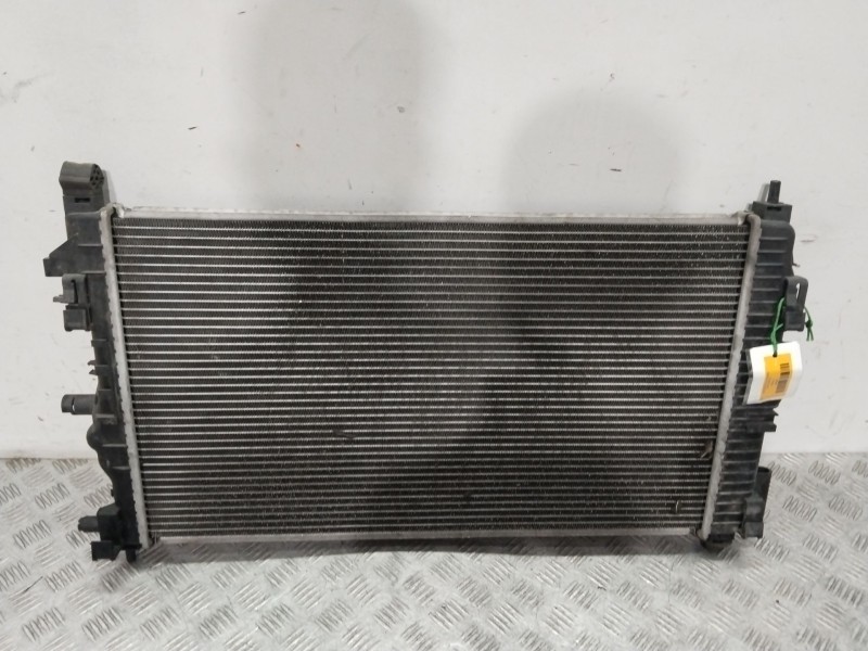 Recambio de radiador agua para chevrolet orlando (j309) 2.0 d referencia OEM IAM 39074663 63072201E 