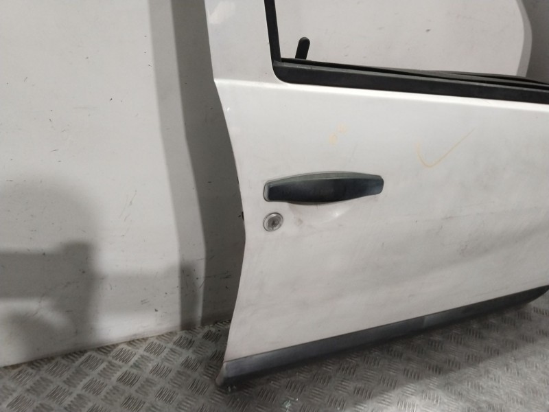 Recambio de puerta delantera derecha para dacia sandero (bs_) 1.2 16v referencia OEM IAM 801006248R  