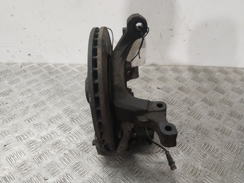 Recambio de mangueta delantera derecha para opel astra h (a04) 1.7 cdti (l48) referencia OEM IAM 13156038  
