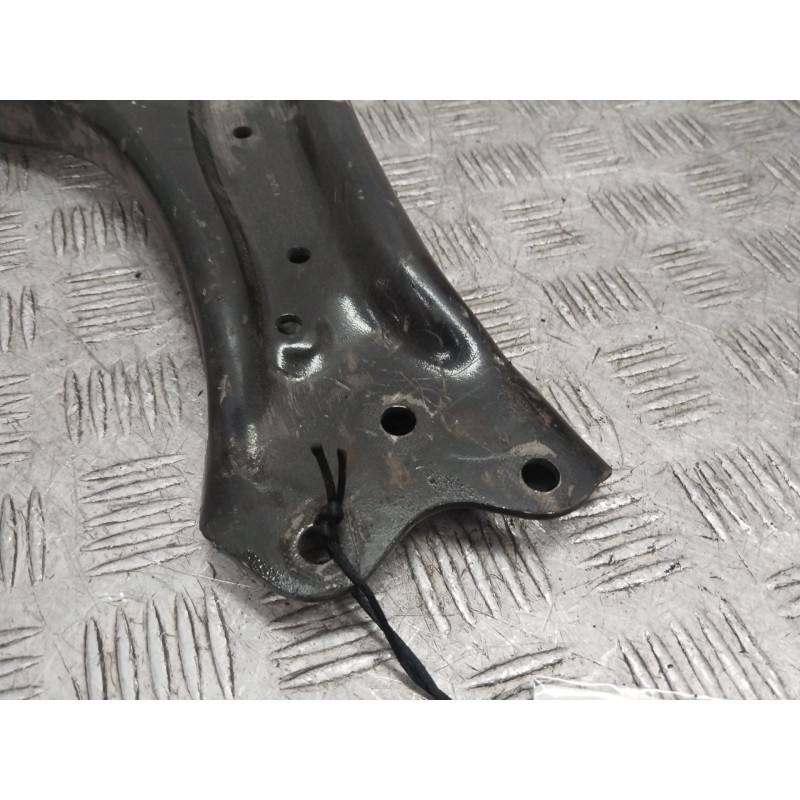 Recambio de brazo suspension inferior delantero derecho para skoda rapid (nh3, nk3, nk6) 1.6 tdi referencia OEM IAM 6R0407152F  
