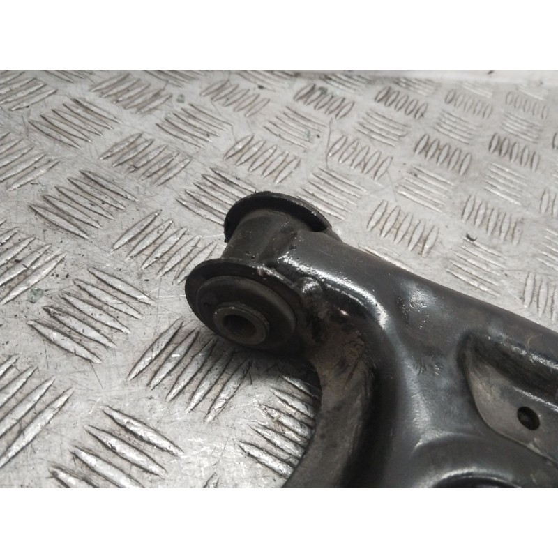Recambio de brazo suspension inferior delantero derecho para skoda rapid (nh3, nk3, nk6) 1.6 tdi referencia OEM IAM 6R0407152F  