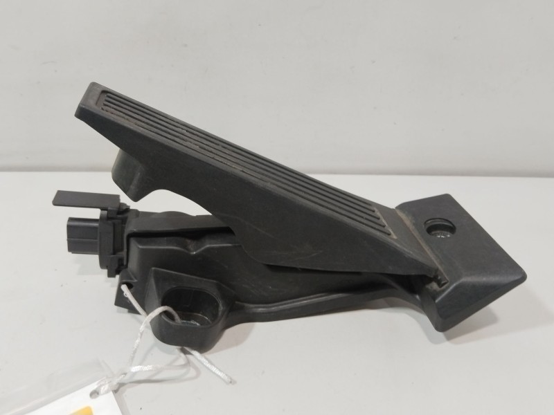 Recambio de pedal acelerador para hyundai tucson (tl, tle) 1.6 gdi referencia OEM IAM 32700B1000  