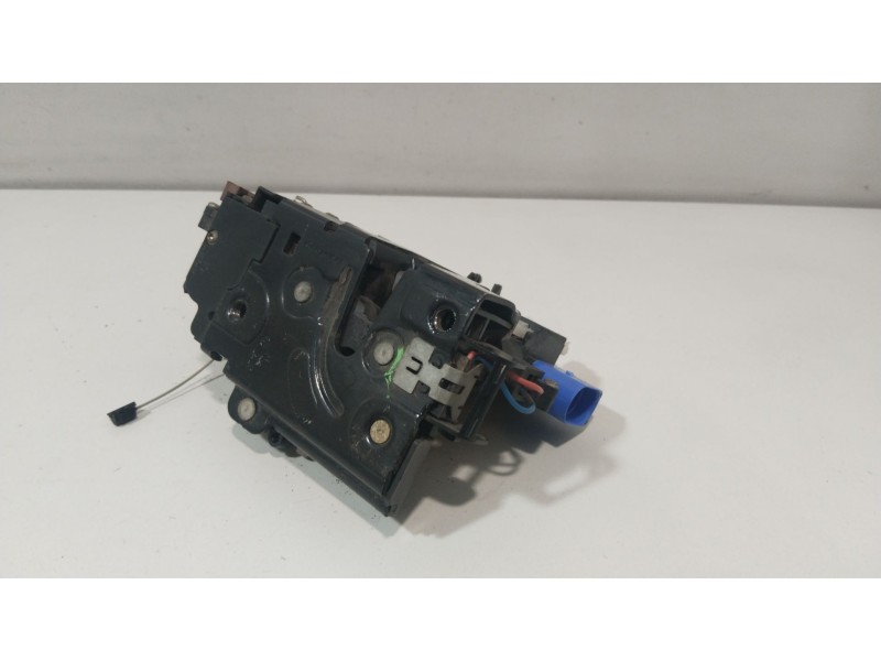 Recambio de cerradura puerta delantera izquierda para seat altea (5p1) 2.0 tdi 16v referencia OEM IAM 3D1837015  