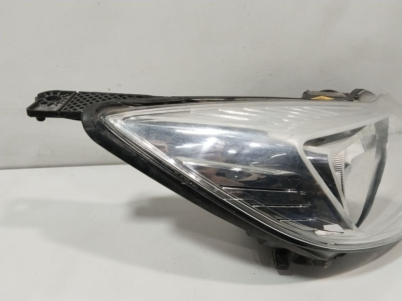 Recambio de faro derecho para ford focus iv (hn) 1.0 ecoboost referencia OEM IAM BM5113W029AK  
