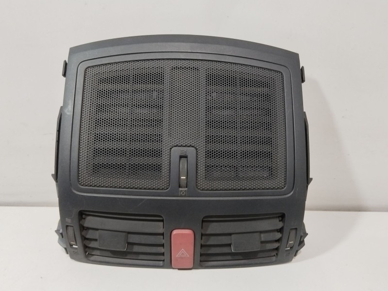 Recambio de aireador central para toyota auris (_e15_) 2.0 d-4d (ade150_) referencia OEM IAM 21GY18  