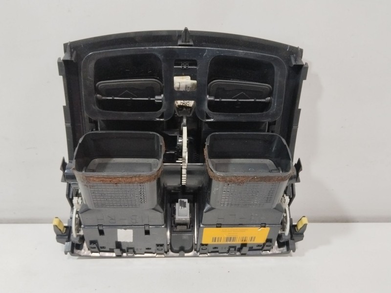 Recambio de aireador central para toyota auris (_e15_) 2.0 d-4d (ade150_) referencia OEM IAM 21GY18  