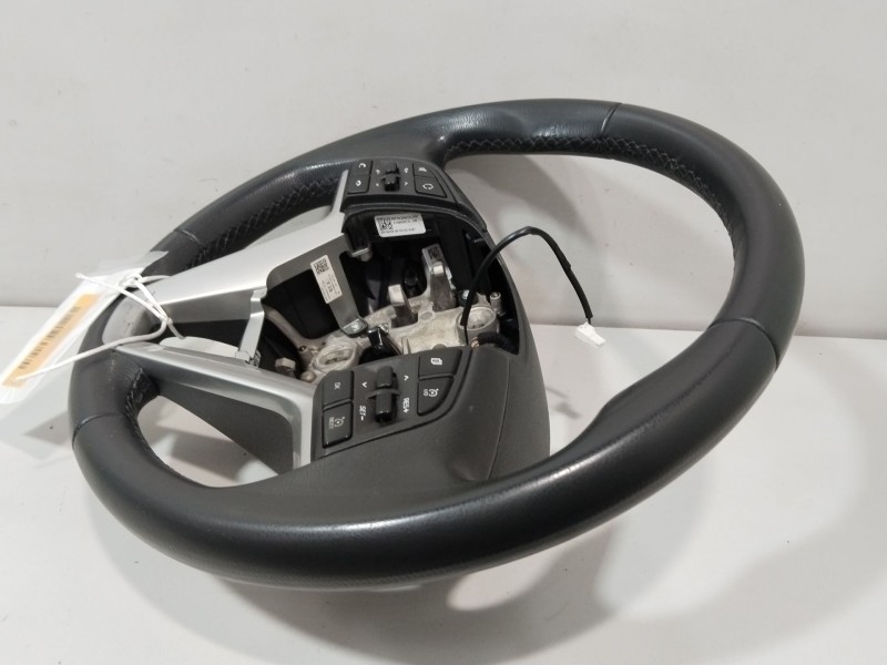Recambio de volante para hyundai tucson (tl, tle) 1.6 gdi referencia OEM IAM 56110D7AN0TRY  