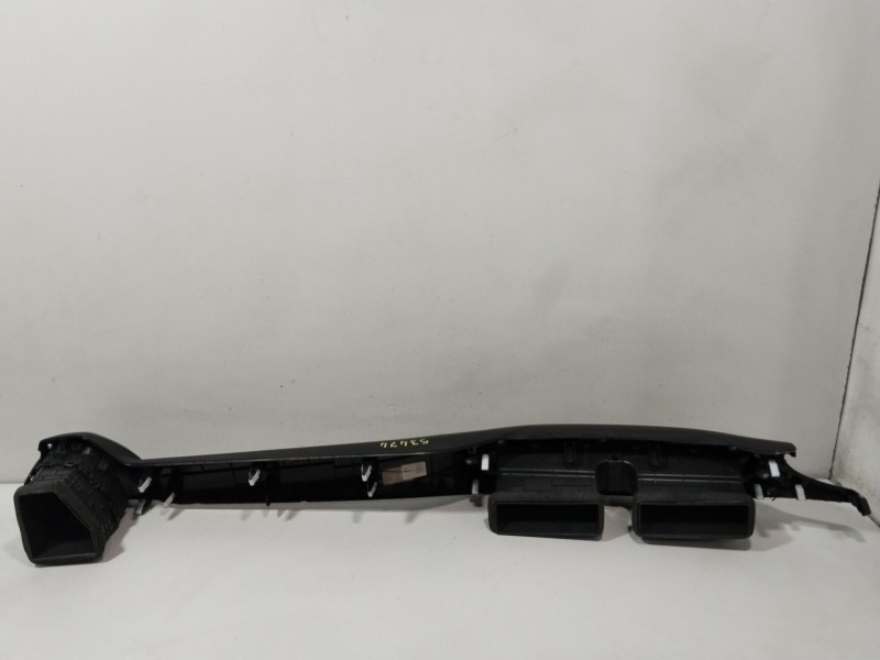 Recambio de aireador central derecho para hyundai tucson (tl, tle) 1.6 gdi referencia OEM IAM 84795D7AA0TUS  