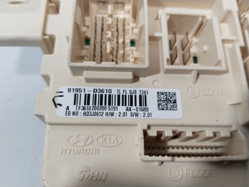Recambio de caja reles / fusibles para hyundai tucson (tl, tle) 1.6 gdi referencia OEM IAM 91951D3610  