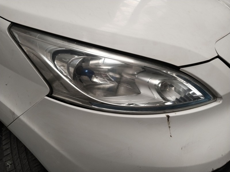 Recambio de faro derecho para nissan nv200 furgoneta e-nv (me0n) referencia OEM IAM 260104FA0A  