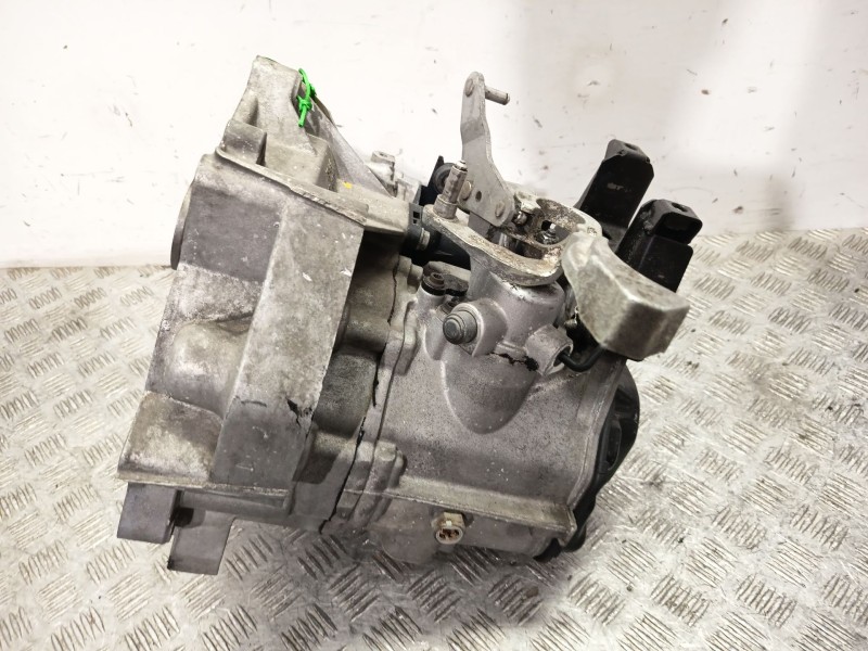Recambio de caja cambios para volkswagen polo iv (9n_, 9a_) 1.4 16v referencia OEM IAM GRY 02T300052PX 