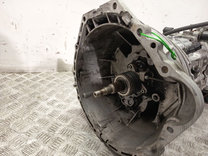 Recambio de caja cambios para ssangyong rodius i 2.7 xdi referencia OEM IAM 2WDDMFCSC G3102021010 