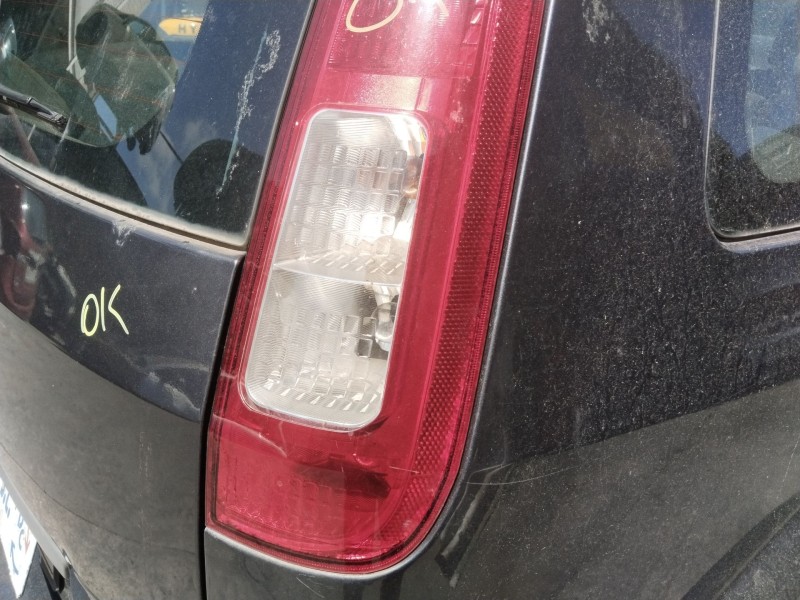 Recambio de piloto trasero derecho para ford fusion (ju_) 1.4 referencia OEM IAM 1324515  