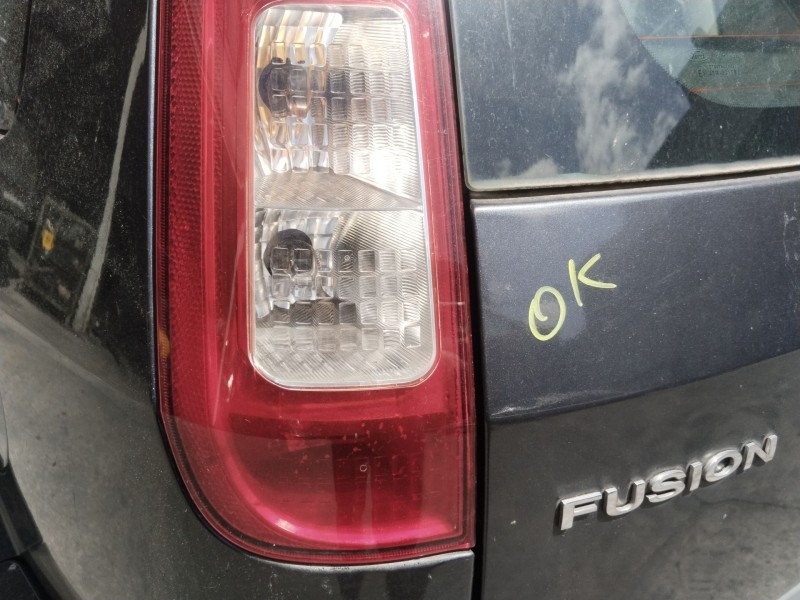 Recambio de piloto trasero izquierdo para ford fusion (ju_) 1.4 referencia OEM IAM 1324567  