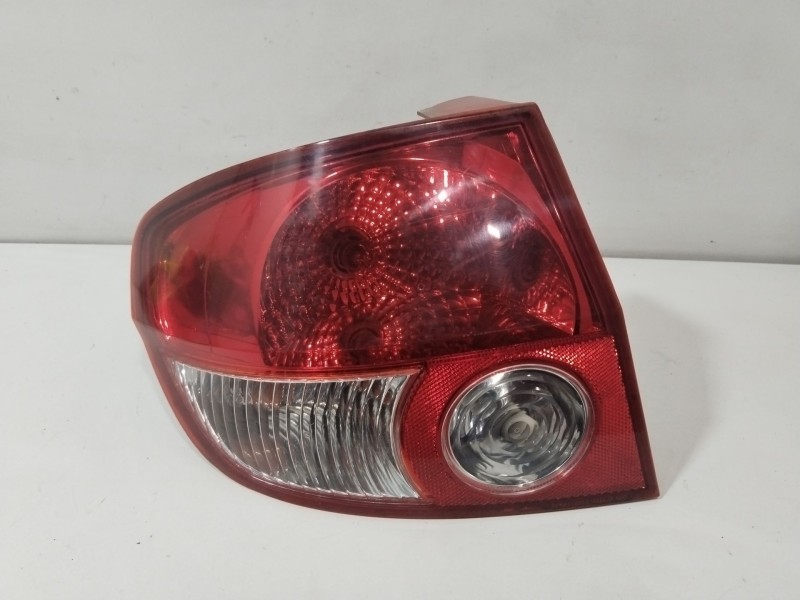 Recambio de piloto trasero izquierdo para hyundai getz (tb) 1.1 referencia OEM IAM 924021C010  