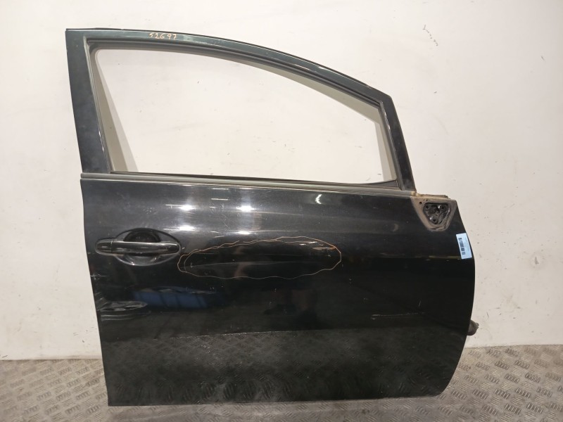 Recambio de puerta delantera derecha para toyota auris (_e15_) 1.4 d-4d (nde150_) referencia OEM IAM 6700112A20  