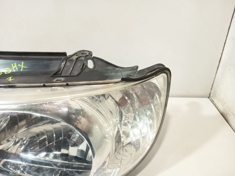 Recambio de faro izquierdo para hyundai matrix (fc) 1.6 referencia OEM IAM 9210117010  