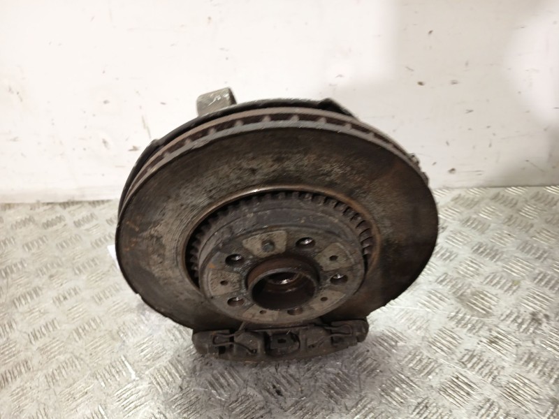Recambio de mangueta delantera izquierda para citroën berlingo xtr 1,6 hdi 92 referencia OEM IAM 364654  