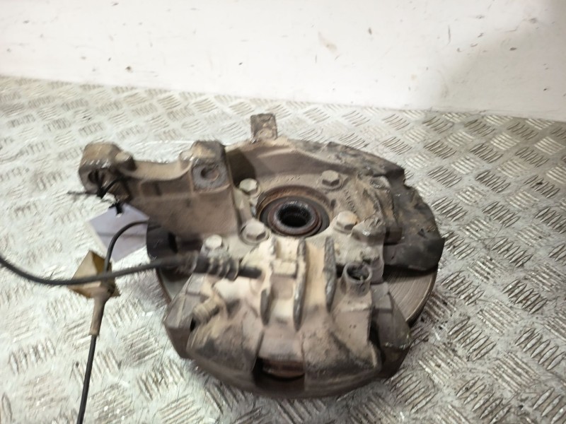 Recambio de mangueta delantera derecha para volvo xc70 d5 awd kinetic referencia OEM IAM 8663289  