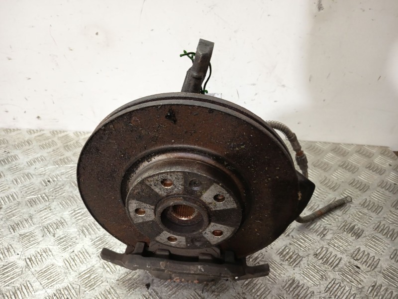 Recambio de mangueta delantera derecha para peugeot 407 sw (6e_, 6d_) 2.0 referencia OEM IAM 364780  