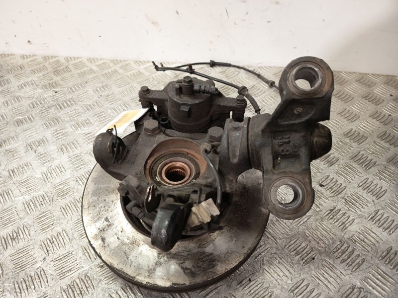 Recambio de mangueta delantera derecha para nissan primera hatchback (p12) 2.0 referencia OEM IAM 40010AU000  