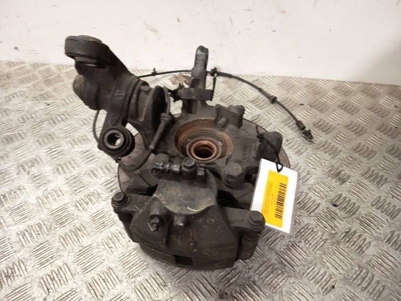 Recambio de mangueta delantera derecha para nissan primera hatchback (p12) 2.0 referencia OEM IAM 40010AU000  