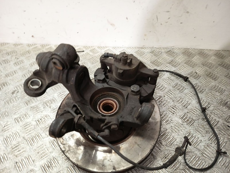 Recambio de mangueta delantera izquierda para nissan primera hatchback (p12) 2.0 referencia OEM IAM 40011AU000  