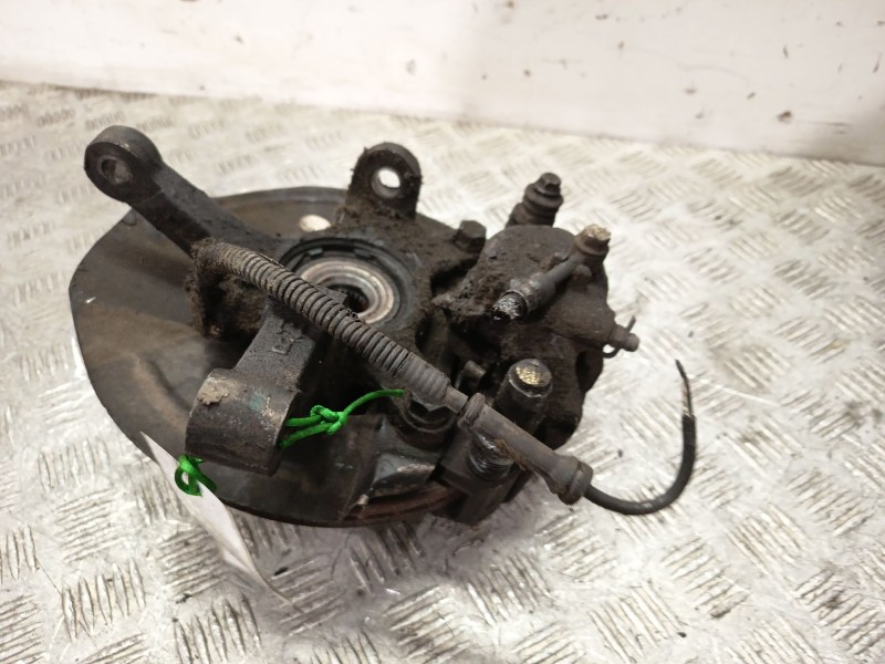 Recambio de mangueta delantera derecha para hyundai getz (tb) 1.1 referencia OEM IAM 517161C050  