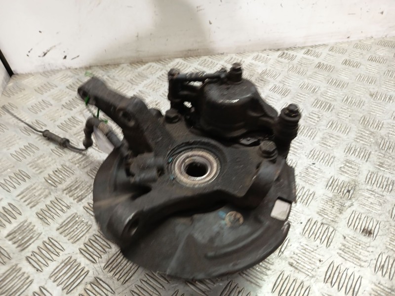 Recambio de mangueta delantera izquierda para hyundai getz (tb) 1.1 referencia OEM IAM 517151C110  