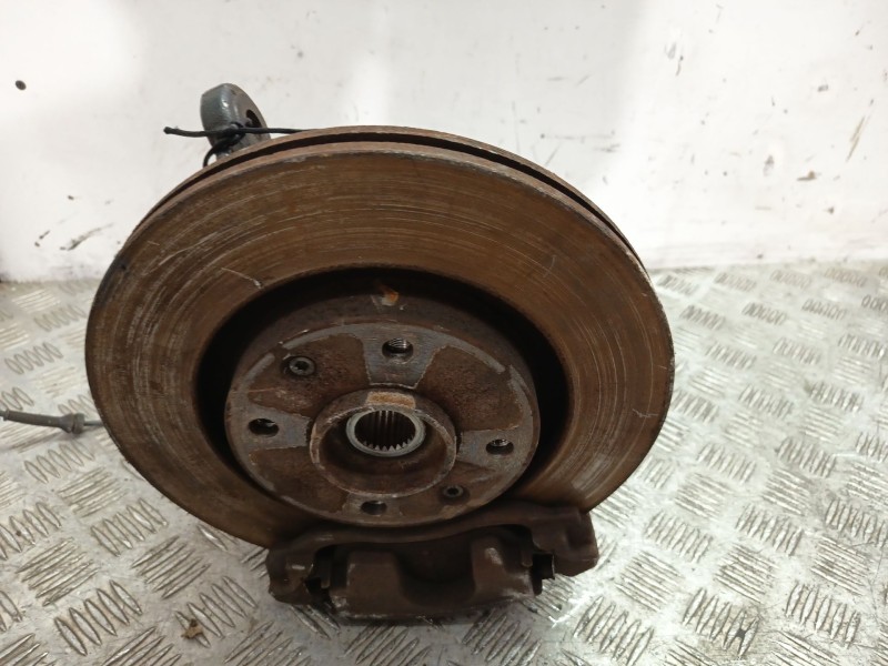 Recambio de mangueta delantera derecha para peugeot 207/207+ (wa_, wc_) 1.6 hdi referencia OEM IAM 364790  
