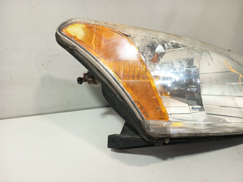 Recambio de faro izquierdo para dodge caliber 2.0 crd referencia OEM IAM UPMD55GF10  