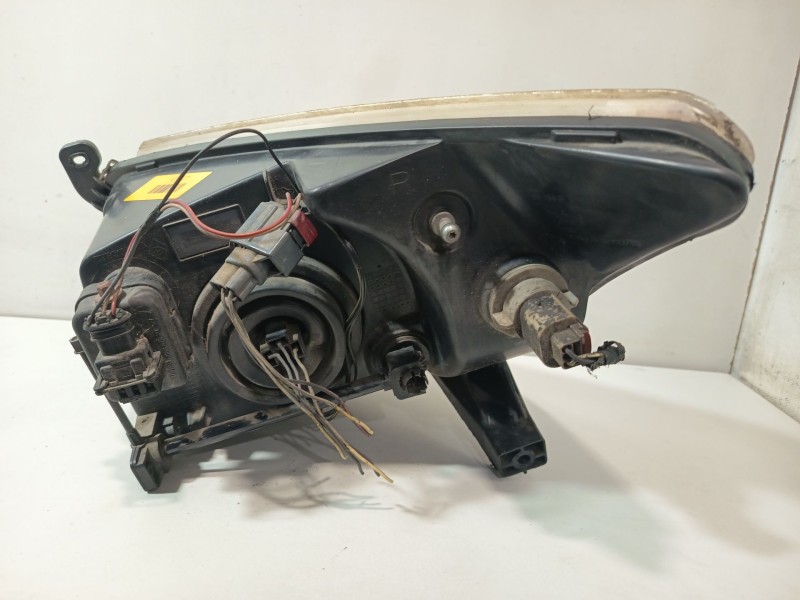 Recambio de faro izquierdo para dodge caliber 2.0 crd referencia OEM IAM UPMD55GF10  