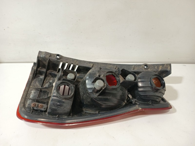 Recambio de piloto trasero izquierdo para hyundai matrix (fc) 1.6 referencia OEM IAM 9240117010  