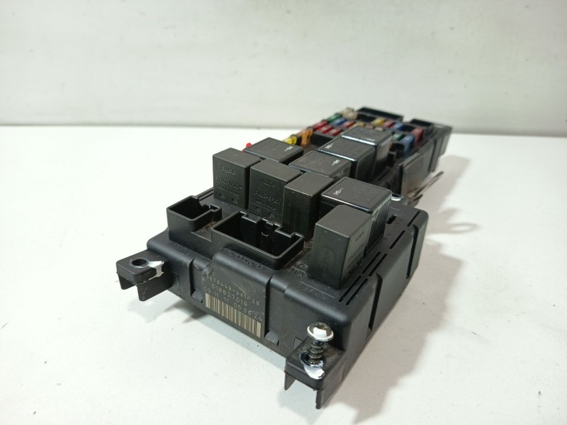 Recambio de caja reles / fusibles para volvo xc90 i (275) t6 awd referencia OEM IAM 518827019  