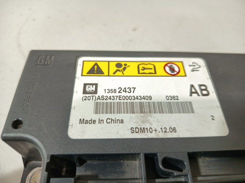 Recambio de centralita airbag para chevrolet orlando (j309) 2.0 d referencia OEM IAM 13582437  