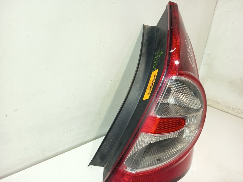 Recambio de piloto trasero derecho para dacia sandero (bs_) 1.2 16v referencia OEM IAM 8200734824  