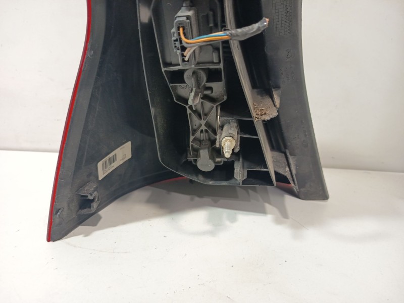 Recambio de piloto trasero derecho para dacia sandero (bs_) 1.2 16v referencia OEM IAM 8200734824  