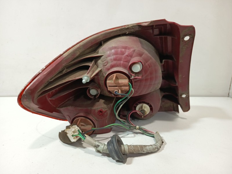 Recambio de piloto trasero derecho para hyundai getz (tb) 1.3 i referencia OEM IAM 924021C010  
