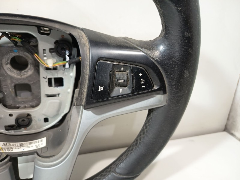 Recambio de volante para chevrolet orlando (j309) 2.0 d referencia OEM IAM 95227506  