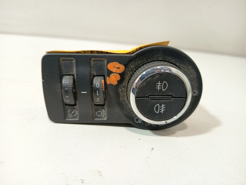 Recambio de mando luces para chevrolet orlando (j309) 2.0 d referencia OEM IAM 13301752  