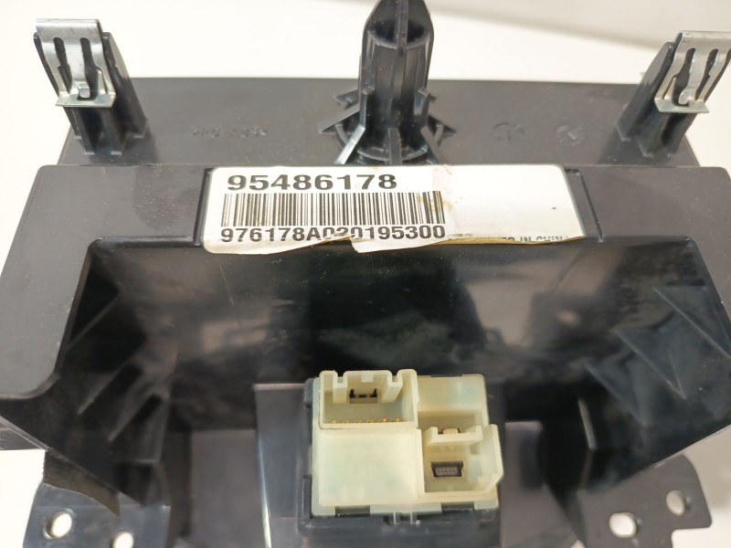 Recambio de mando multifuncion para chevrolet orlando (j309) 2.0 d referencia OEM IAM 95486178  