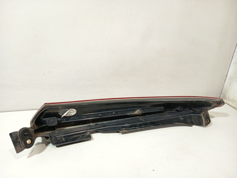 Recambio de piloto trasero derecho para volvo xc90 i (275) t6 awd referencia OEM IAM 157618  