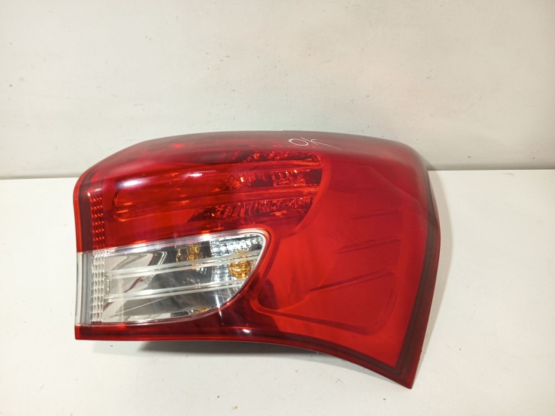 Recambio de piloto trasero derecho para hyundai ix20 (jc) 1.6 crdi referencia OEM IAM 924121K000  