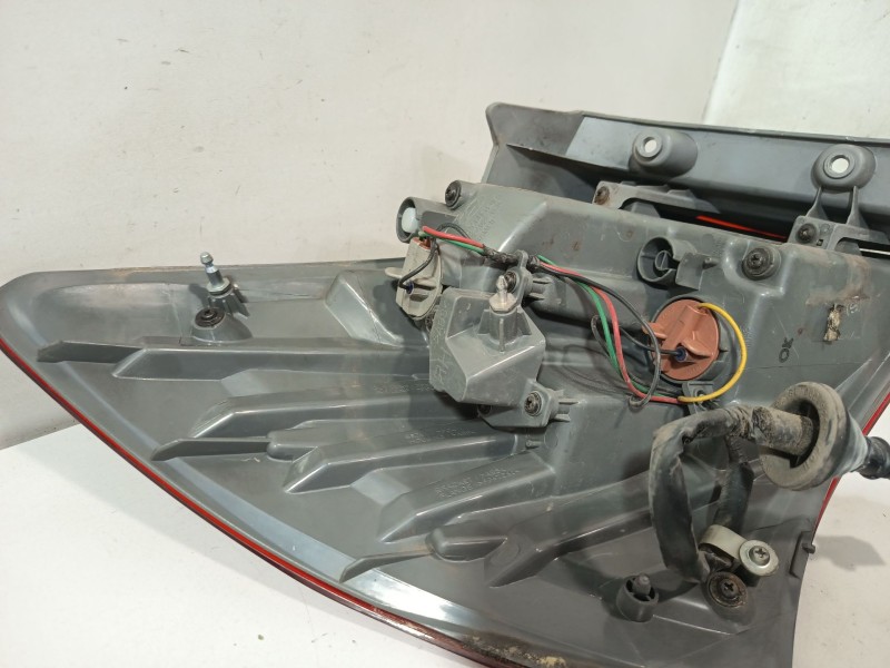 Recambio de piloto trasero derecho para hyundai ix20 (jc) 1.6 crdi referencia OEM IAM 924121K000  