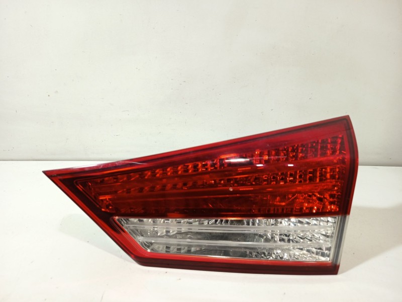 Recambio de piloto trasero derecho interior para hyundai ix20 (jc) 1.6 crdi referencia OEM IAM 924041K000  