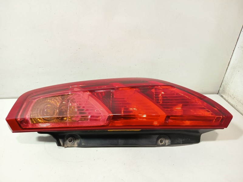 Recambio de piloto trasero izquierdo para fiat grande punto (199_) 1.3 d multijet referencia OEM IAM 51701589  