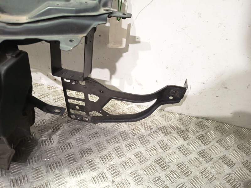 Recambio de panel frontal para bmw 5 (e60) 520 d referencia OEM IAM 7147089 51647033741 
